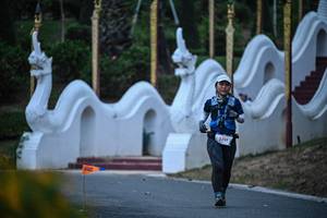 BIB: 5711
                            <button type="button" onclick="openModal(22509324)" class="btn btn-primary btn-sm float-right btn-popup" data-toggle="modal" data-target=".modal-high-quality">
                        <i class="fas fa-shopping-cart"></i> Add to Cart
                    </button>
                                            <button type="button" onclick="isThisMe(22509324, true)" class="btn btn-success btn-sm float-right btn-popup btn-isme hidden" data-toggle="tooltip" data-placement="bottom" title="นี่คือรูปของคุณใช่ไหม คลิกที่นี่เพื่อเอาเข้าอัลบั้ม">
                        <i class="fas fa-plus"></i> Add to album
                    </button>
                    <button type="button" onclick="isThisMe(22509324, false)" class="btn btn-warning btn-sm float-right btn-popup btn-isnotme hidden">
                        <i class="fas fa-ban"></i> Remove from album
                    </button>